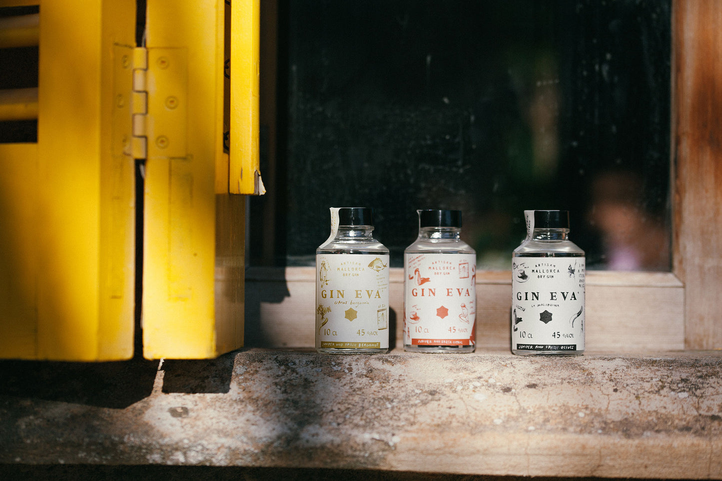 las tres ginebras que vienen en la tasting flight box de GIN EVA